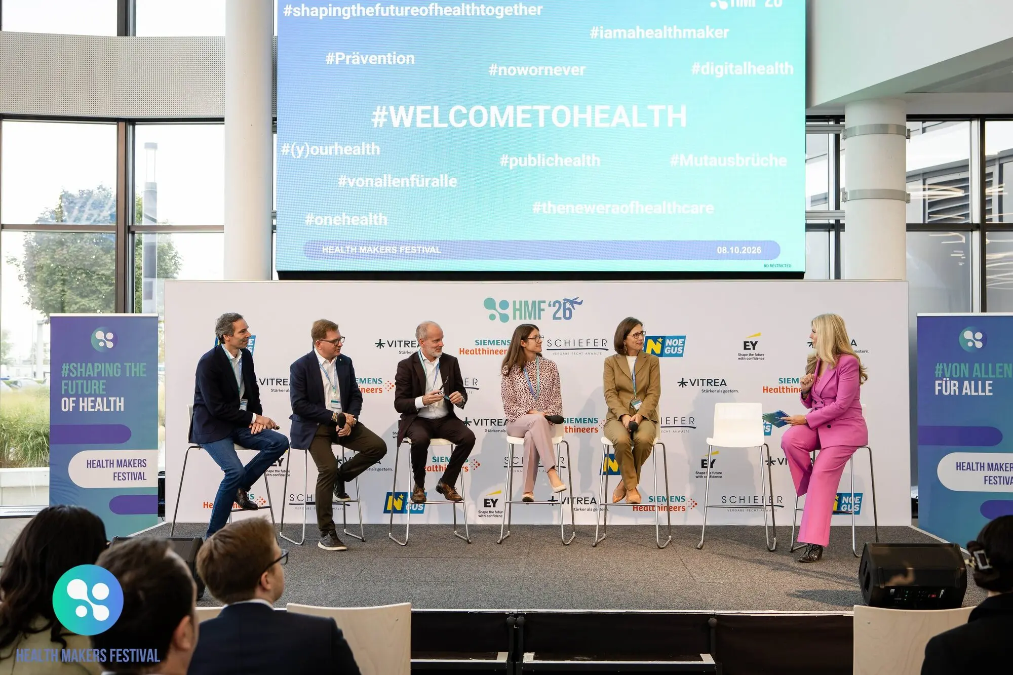 Panel-Diskussion auf der Hauptbühne