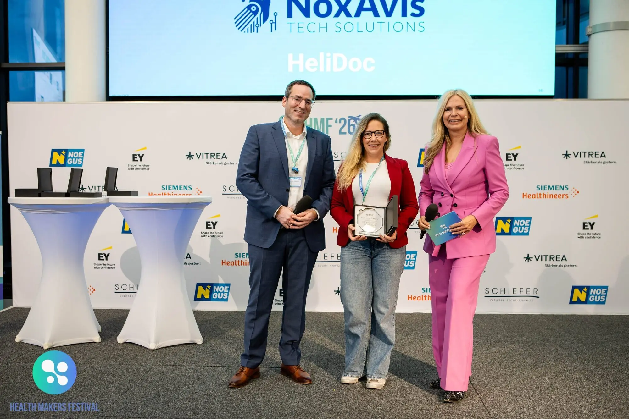 Verleihung Innovation Champion Emerging Health: HeliDoc
